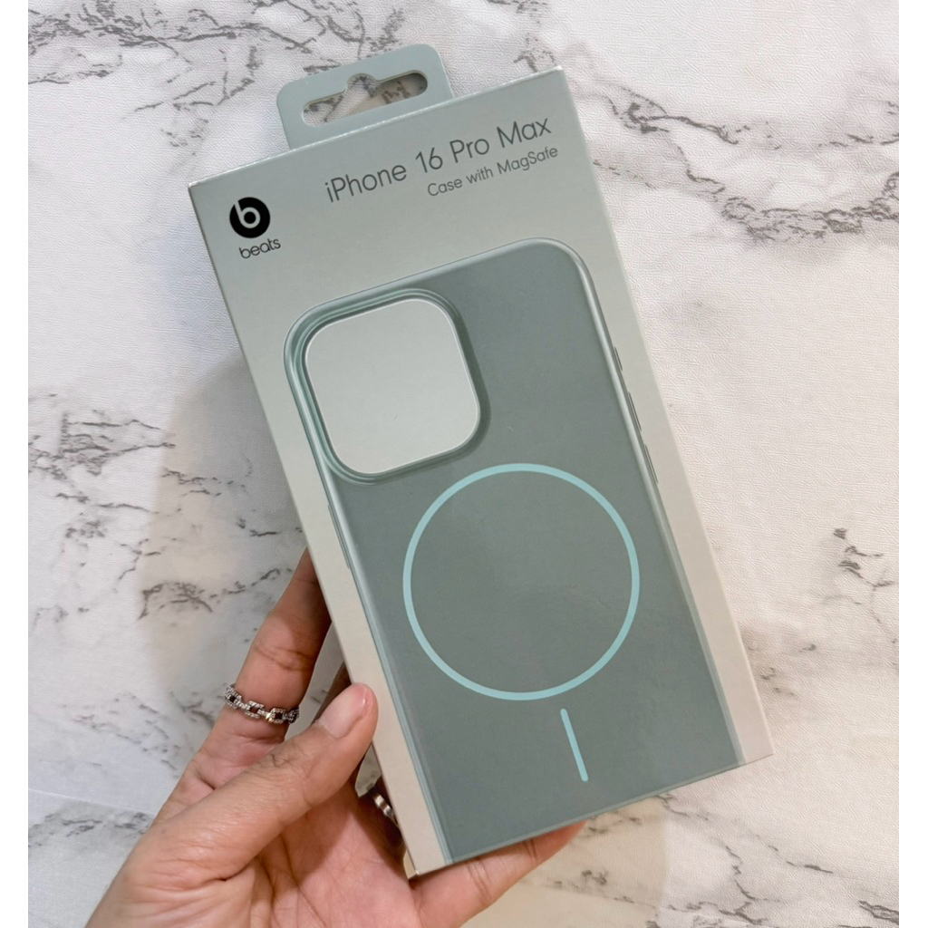 ส่งต่อ เคสBeats iPhone 16 Pro Max Case with MagSafe ของแท้จากช้อป✅