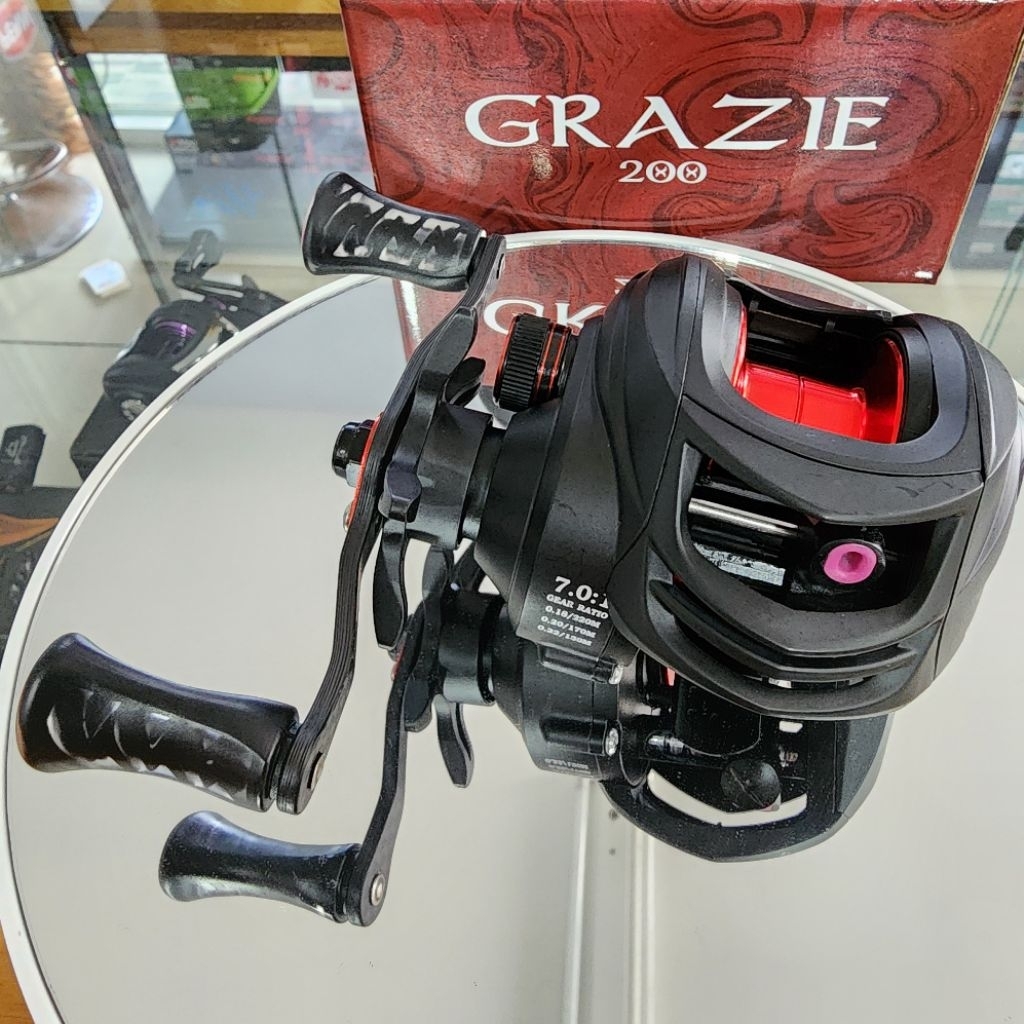 รอกหยดน้ำ Ryoko Ballista Grazie แขนคาร์บอน มีคลิกเสียงปลาลาก