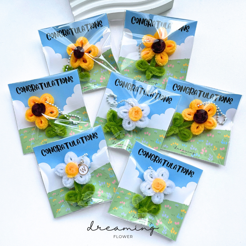 พวงกุญแจ ต้นทานตะวัน ต้นเดซี่ ทานตะวันกำมะหยี่ กำมะหยี่ ของปัจฉิม ของขวัญ ปัจฉิม การ์ดปัจฉิม ของแจก