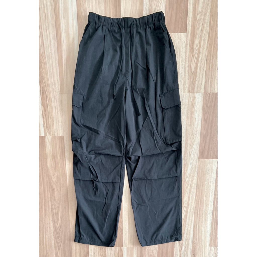 gu cargo pant รุ่นเข่าย่นดำ s