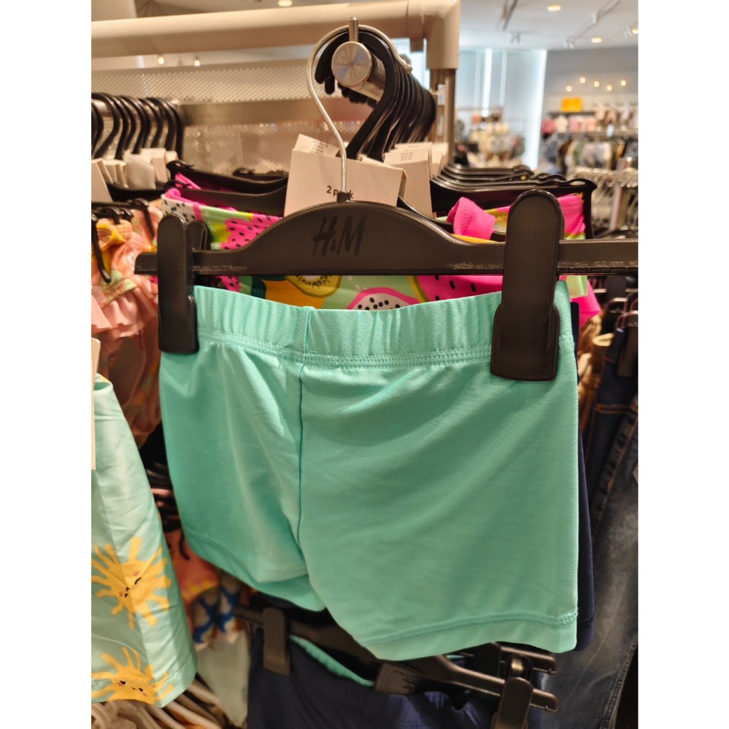 H&M กางเกงว่ายน้ำเด็กผู้ชาย ไซด์ 2-10 ปี แพ็ก 2 ตัว สีน้ำเงินกรมท่า+เขียว ราคา ถูกที่สุด ดีลบีเคเค แกลเลอรีภาพที่ 3