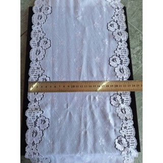 ผ้าลูกไม้สีขาวออฟไวท์ 🎀หน้ากว้าง 7-9นิ้ว  ยาว 2เมตร สามารถนำ…