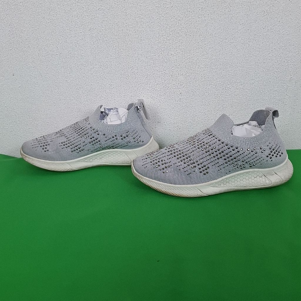 2A988 รองเท้าผ้าใบ 23CM รองเท้าผ้าใบ รองเท้าแฟชั่น มือสอง รายละเอียดตามรูปนะคะ