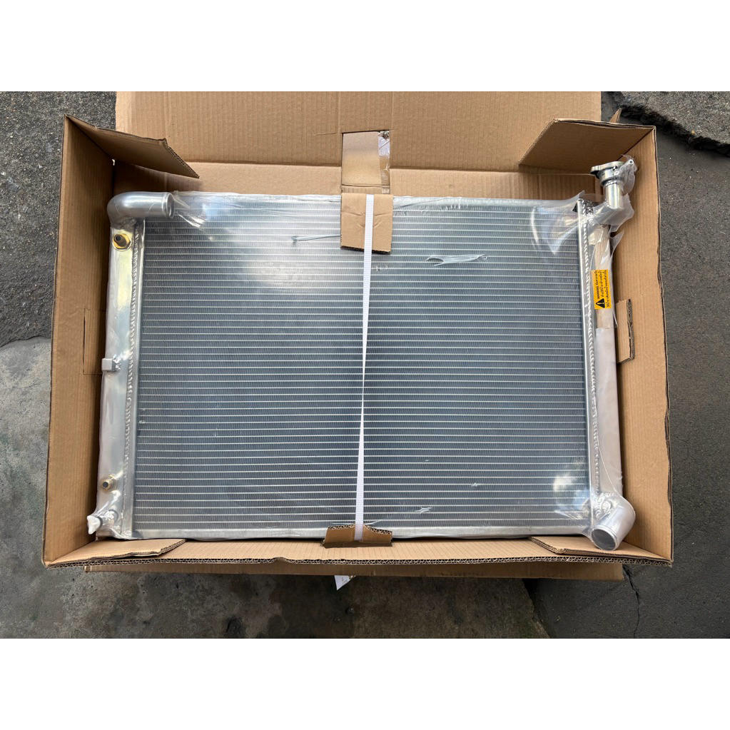 หม้อน้ำมีเนียมทั้งใบ  Harrier ACU30 2.4