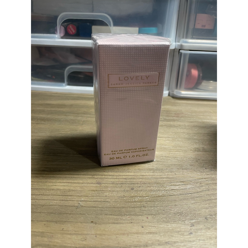 น้ำหอม Sarah Jessica Parker Lovely EDP 30ml. กล่องซีล