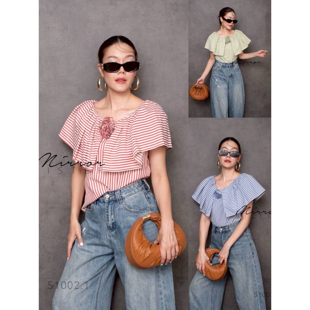 •MIRRORSISTER• MRST 51002.1 เสื้อคอระบาย ผ้าลายทางน่ารัก พร้อมเข็มกลัดดอกไม้ผ้าลายเดียวกัน