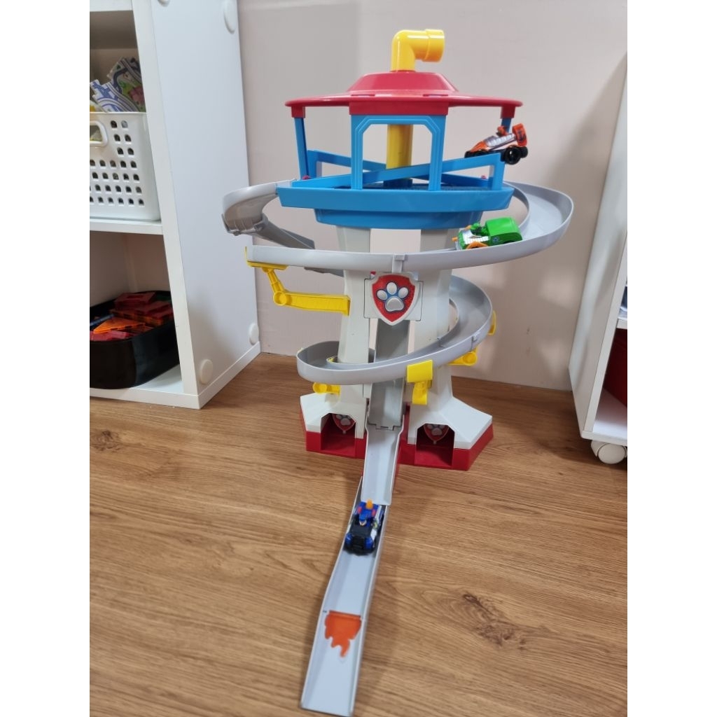 Paw patrolรางรถพร้อมรถ3คันมือสอง