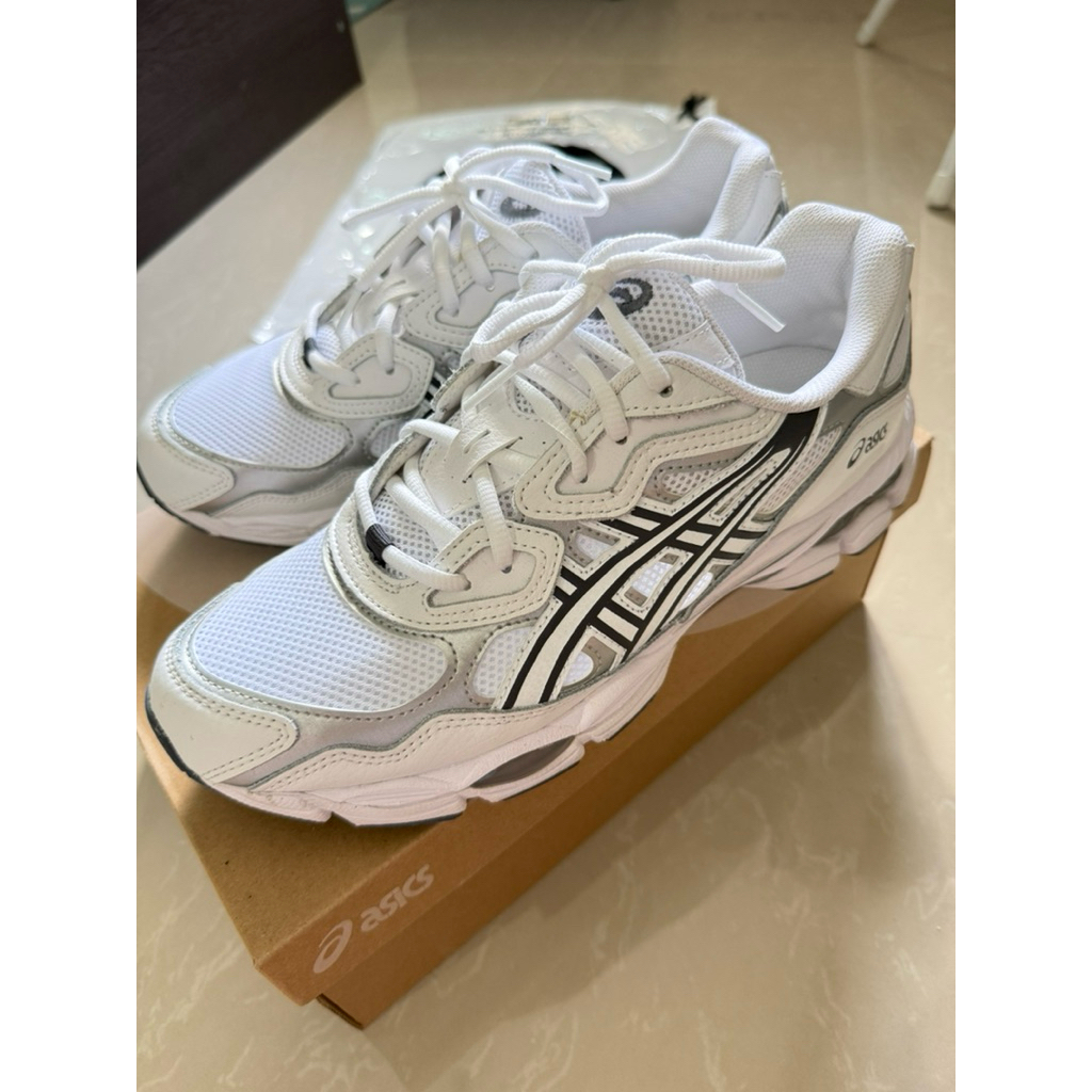 asics gel nyc มือสอง