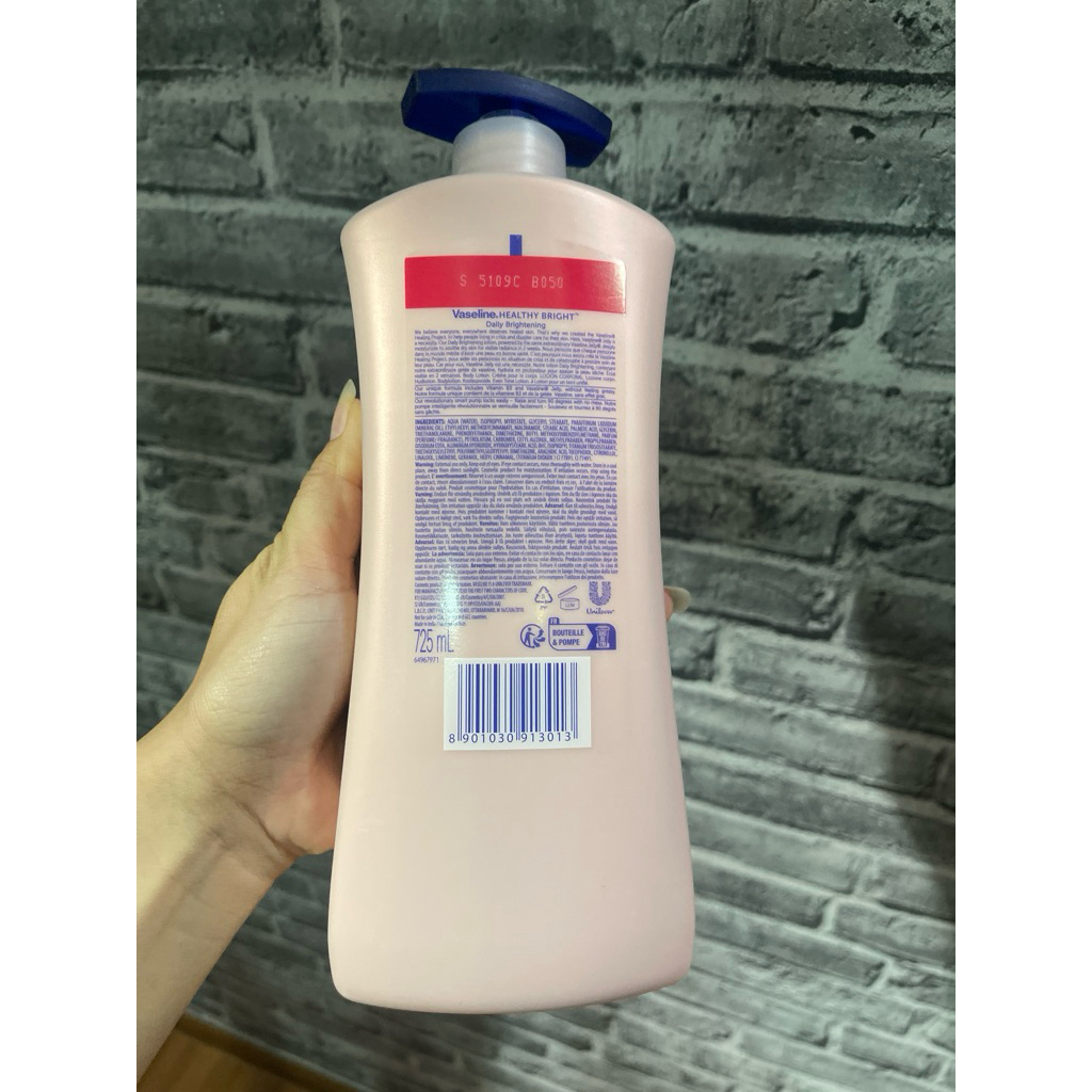 Vaseline Daily Brightening Even Tone Body Lotion 725ml. - รูปที่ 5
