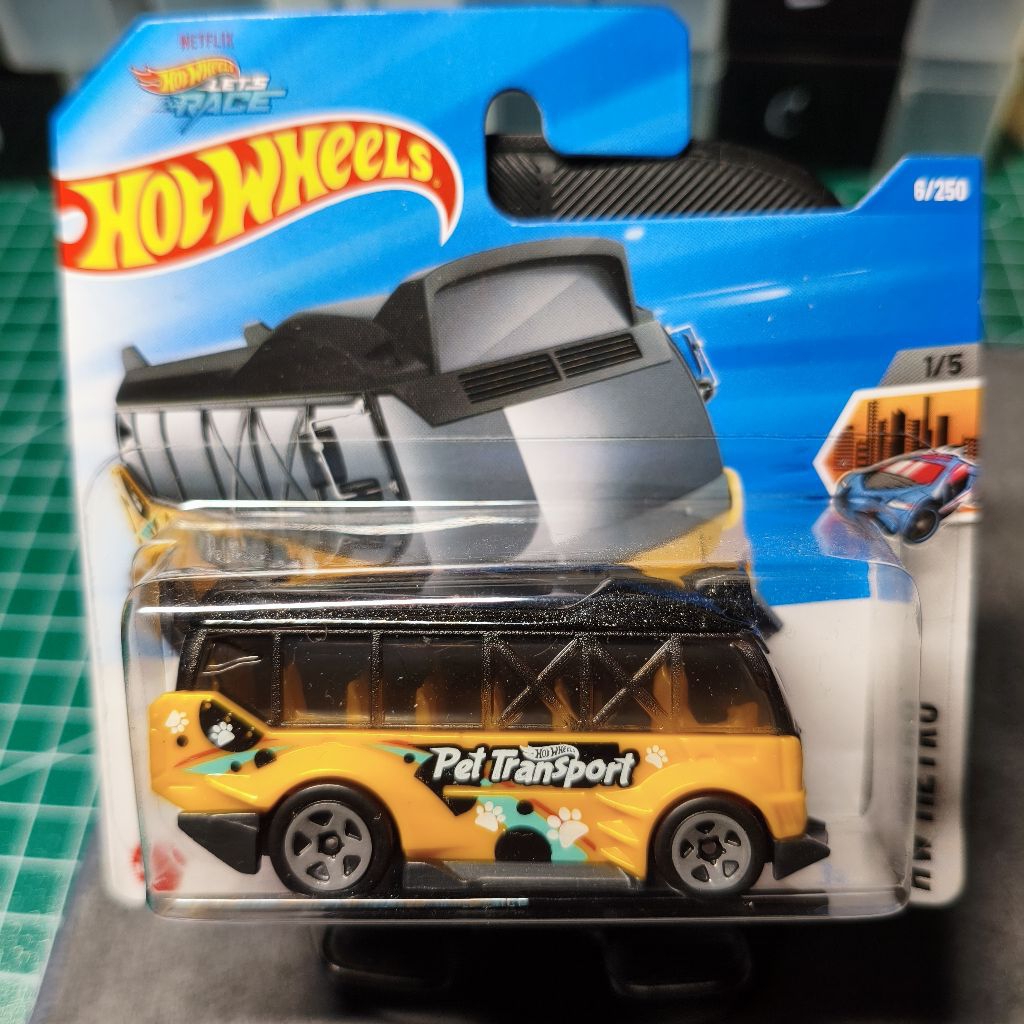 hotwheels Kowloon'D Hypervan