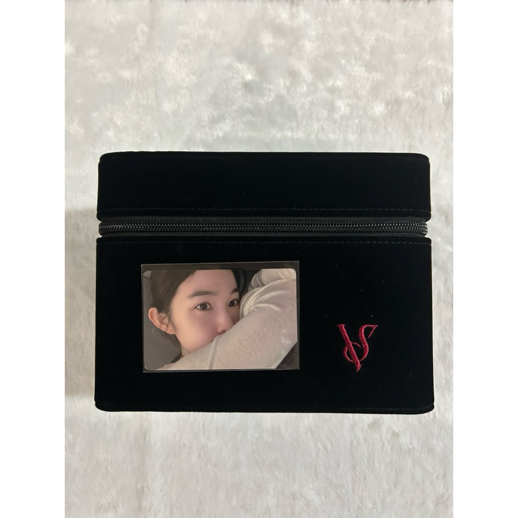 📌พร้อมส่ง📌 MD Tilt Red Velvet Photocard Irene กระเป๋าเครื่องสำอาง