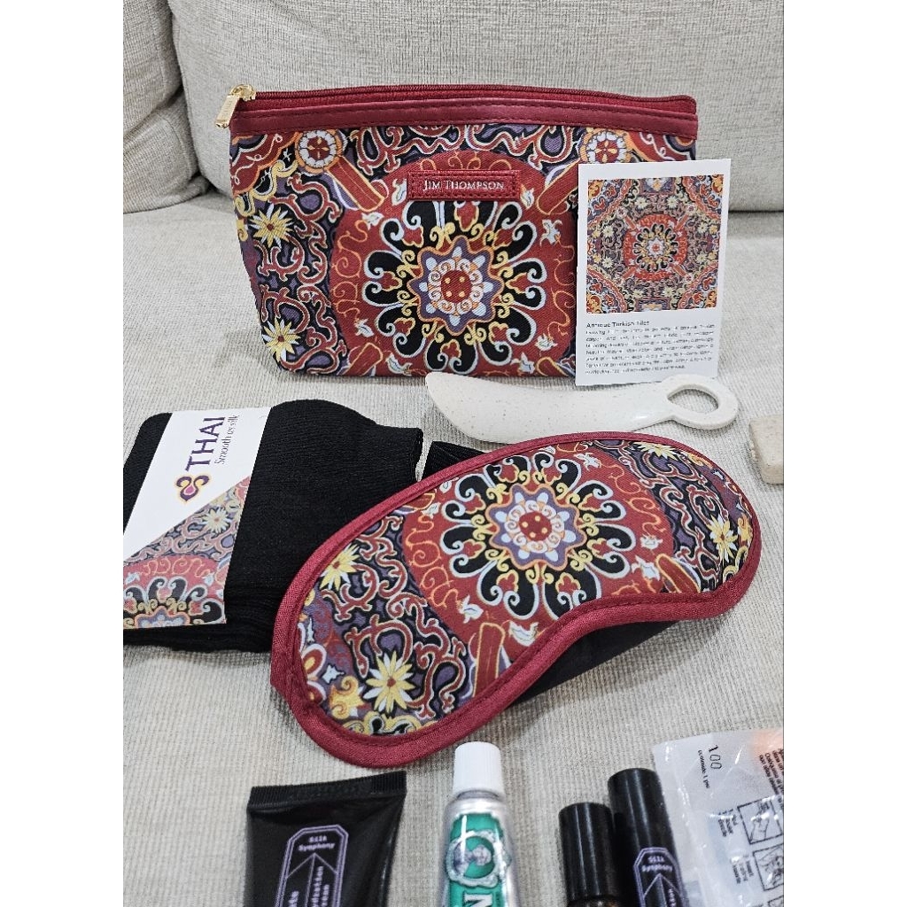 กระเป๋า amenity kit จากสายการบินไทย BUSINESS CLASS