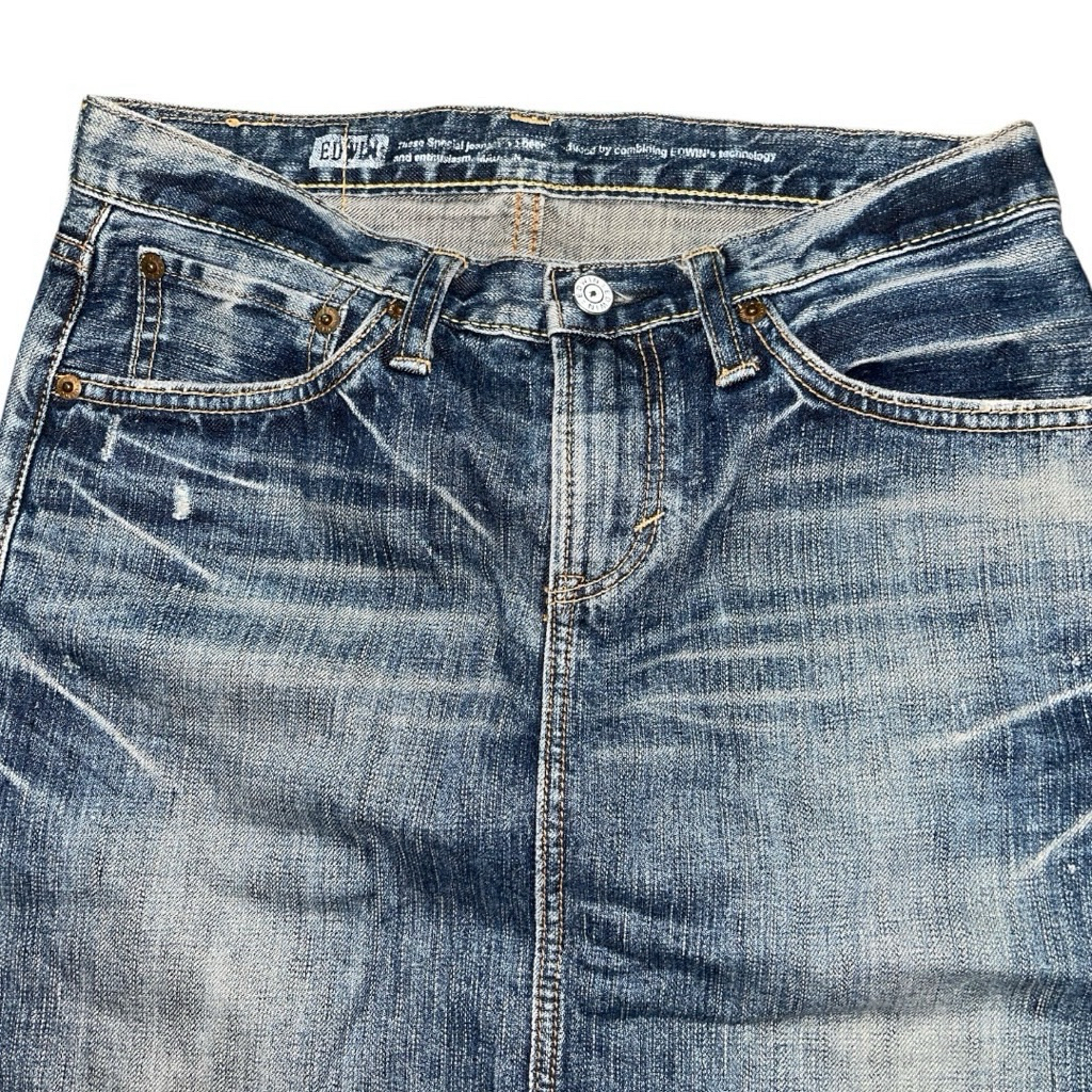 กระโปรง Edwin มือสอง (เอว 30 ยาว 25)