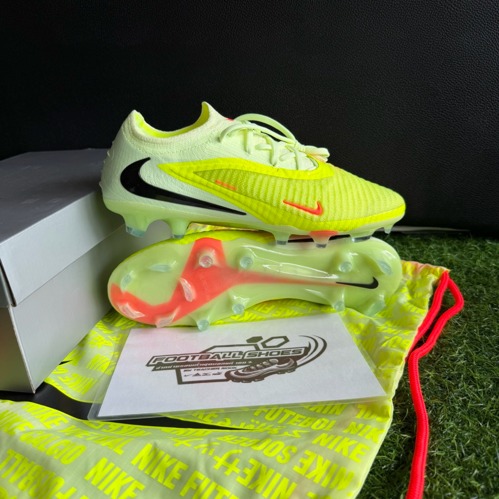 รองเท้าฟุตบอล Nike ของแท้ 💯