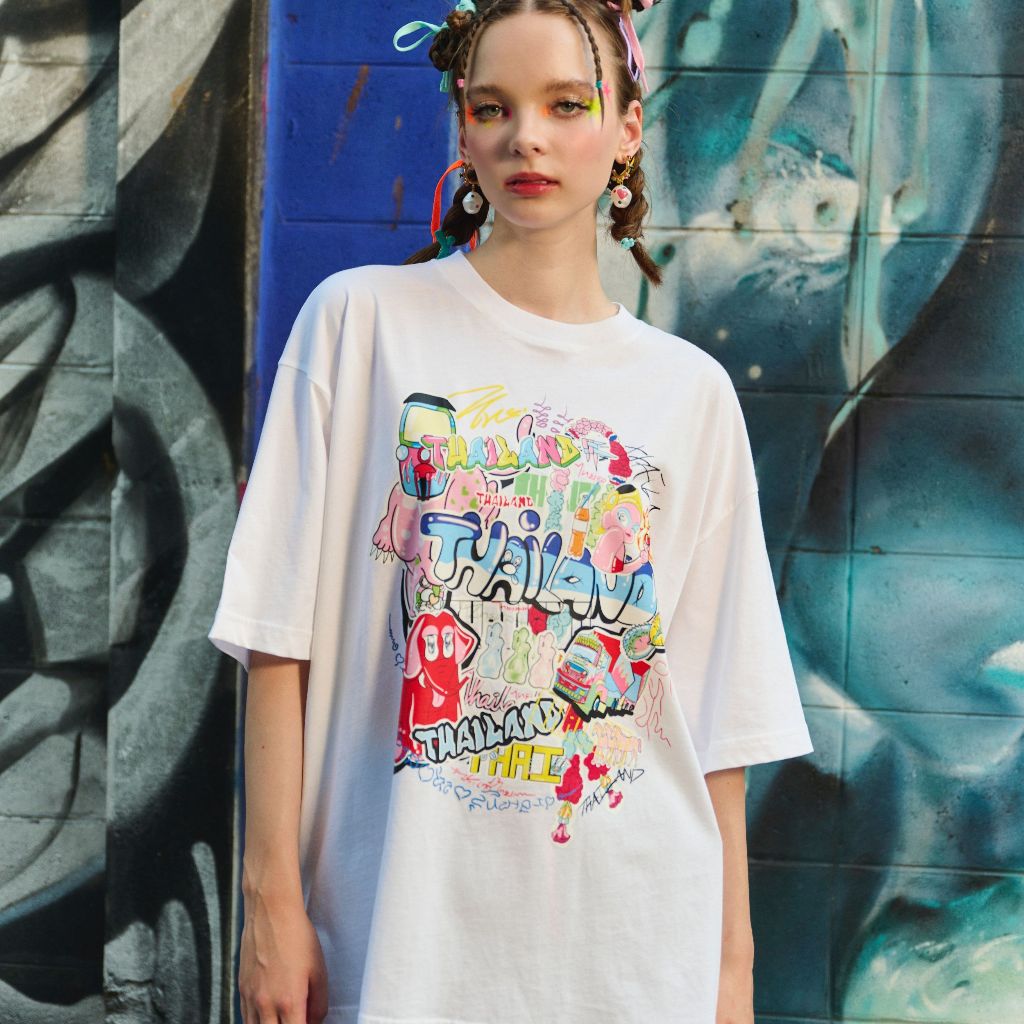 Tohns Very Thai Oversized T-Shirt เสื้อยืดทรงโอเวอร์ไซส์พิมพ์ลาย Tuk Tuk