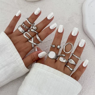 NECKTIE NUTTHA - (รวมแหวน ยก SET คละไซซ์) พร้อมส่ง แหวนแฟชั่น แหวนวินเทจ