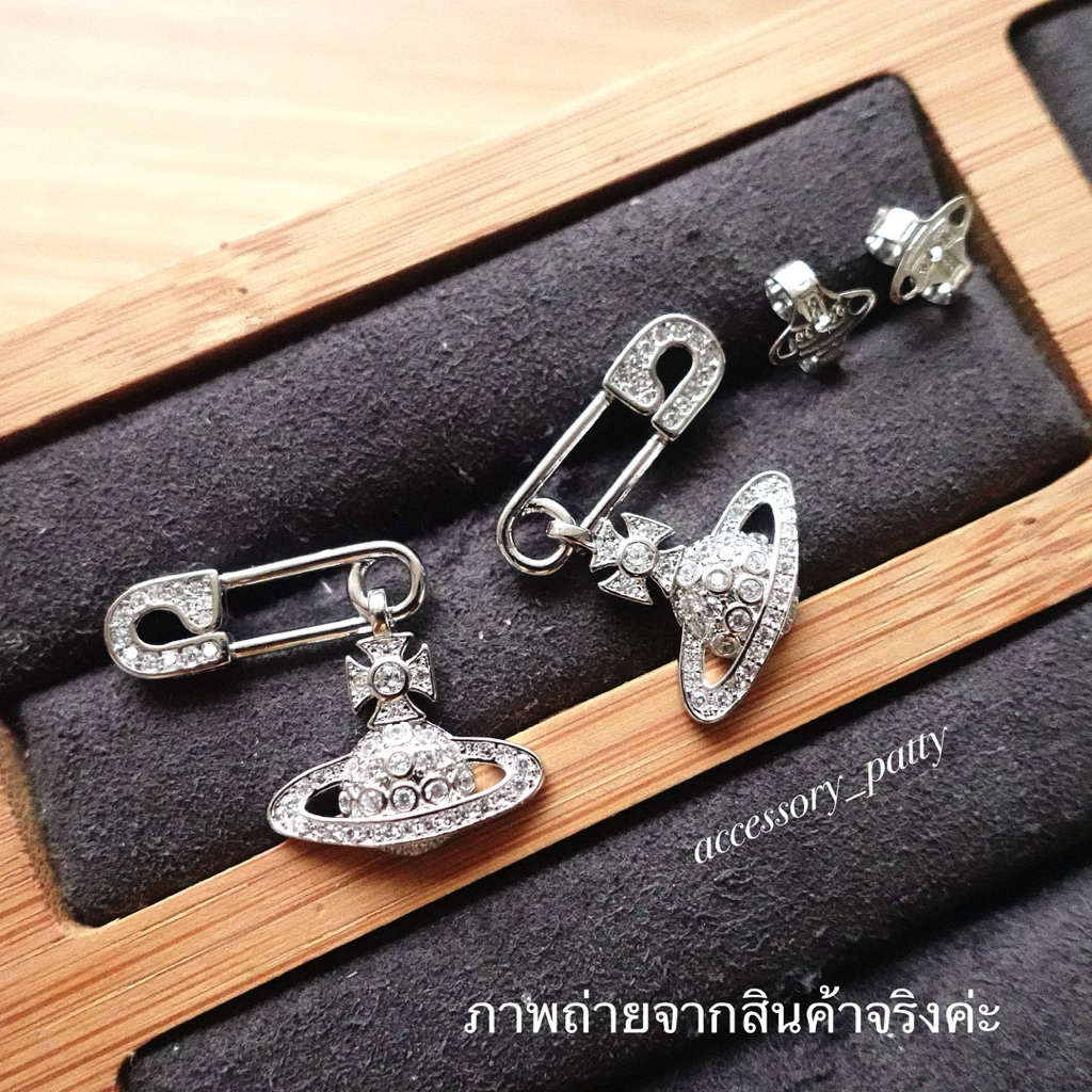 🩵ต่างหูก้านเงิน รุ่นVi09 งานดีไซน์เข็มกลัดห้อยจี้ฝังเพชร ขนาดเข็มกลัด0.6cm ความกว้างจี้1.8cm งานสวยตรงปกค่ะ ✨
