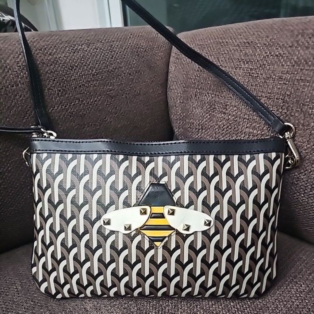 กระเป๋าสะพาย Dell'est