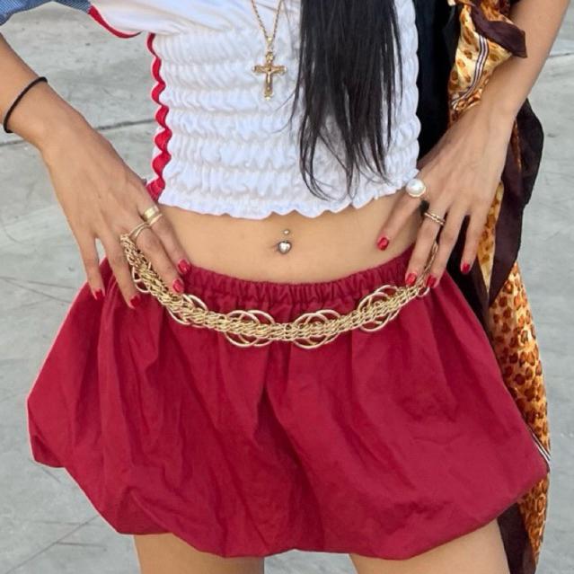 ส่งต่อ กระโปรงบอลลูนสีแดงไวน์ งานตัดแบรนด์ a2h.gather.round