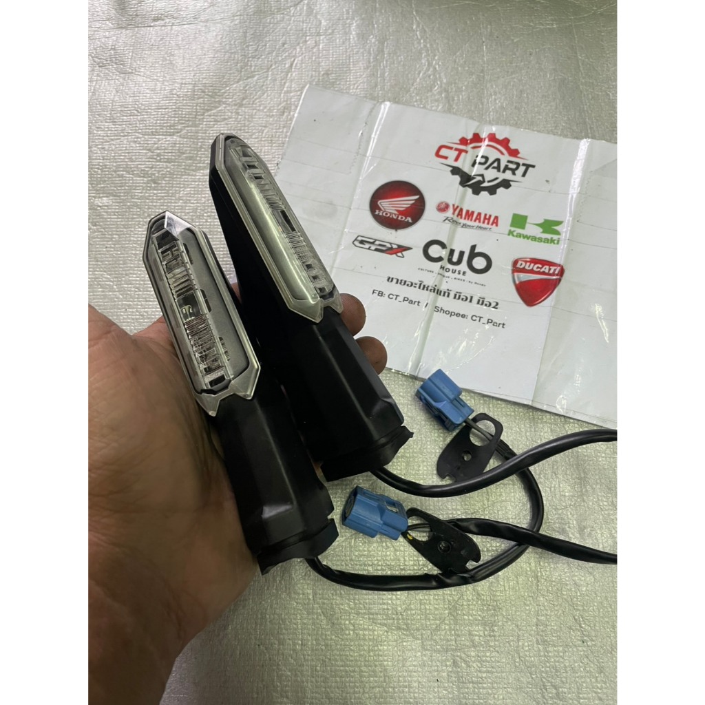 ไฟเลี้ยวท้าย Z900 NINJA400/250/300/650  Z1000 Z800  Kawasaki ของแท้ มือสอง (ยกคู่)