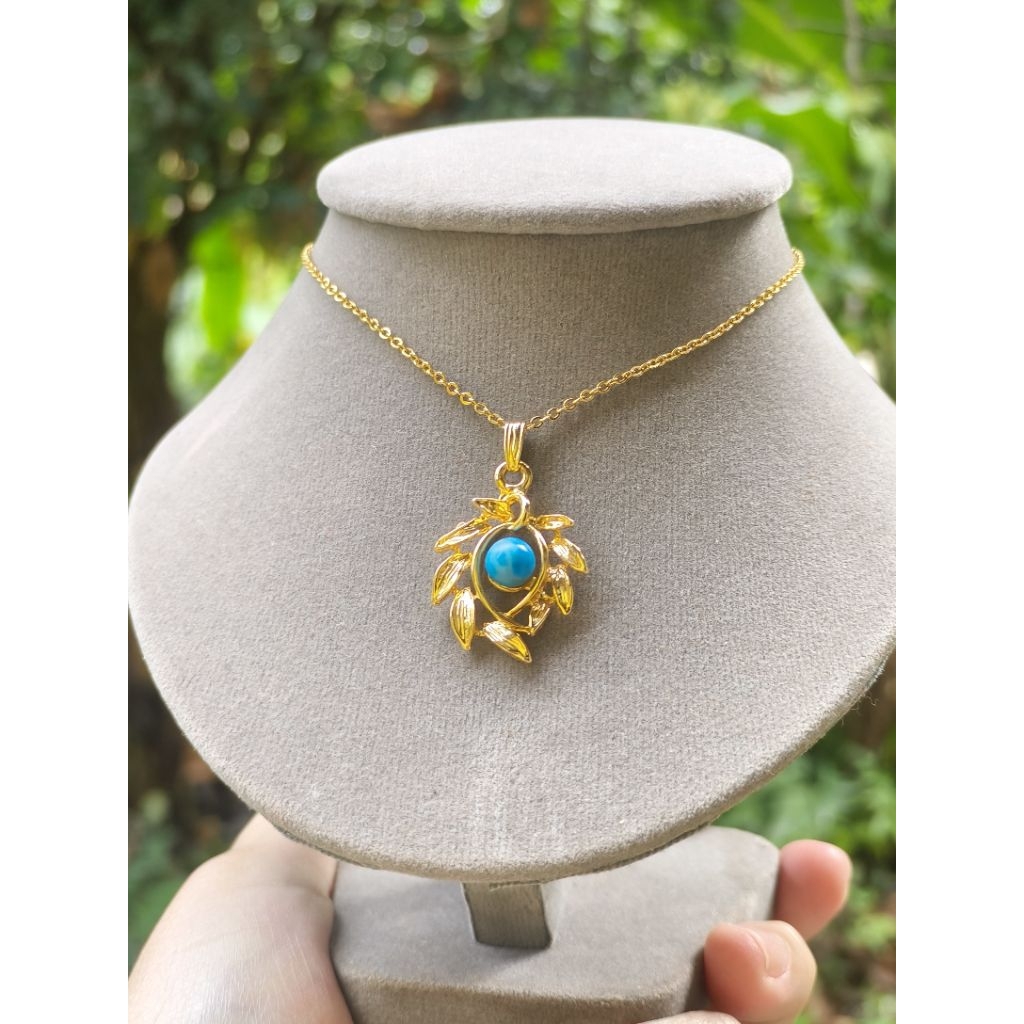 สร้อยคอพร้อมจี้Vtg.เทอร์ควอยส์มือสองญี่ปุ่น