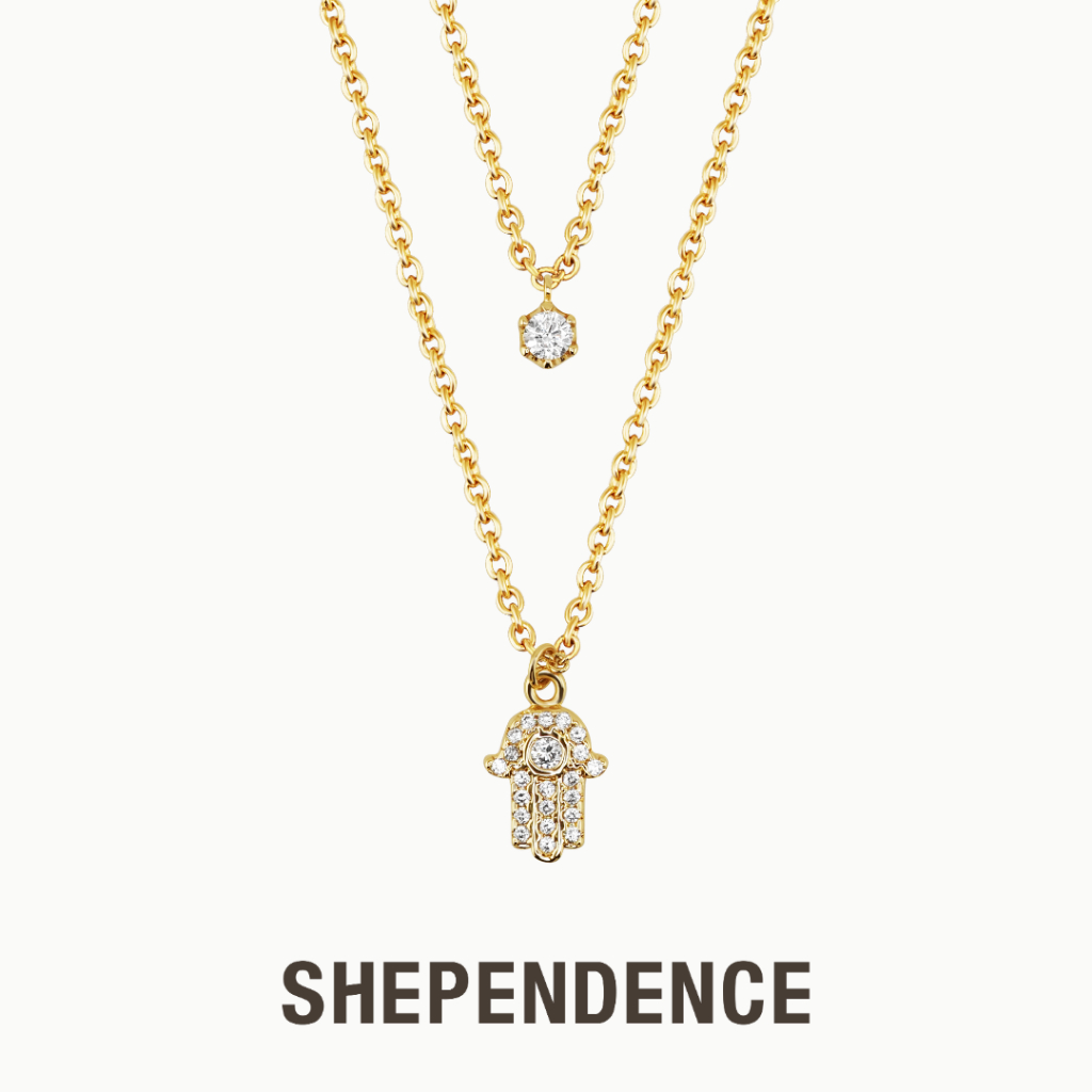 SHEPENDENCE สร้อยคอ LUCKY Hamsa Hand Bezel ประดับคริสตัลหลายชั้น