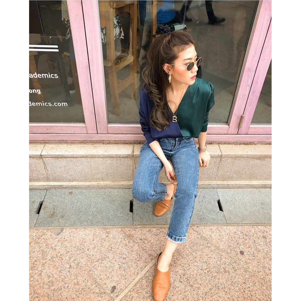 Satin two block v neck top