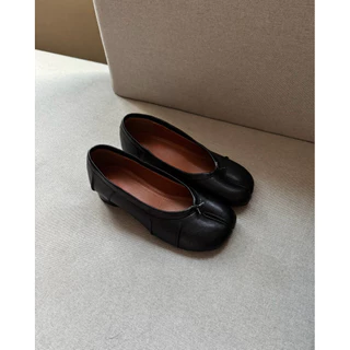 [พร้อมส่ง] WEAR.SOUL ** แพทเทินค่อนไปทางใหญ่ หากเท้าผอมลด 1 ไซซ์ #S658-JUDY Tabi Ballet Heels รองเท้ากีบหมู