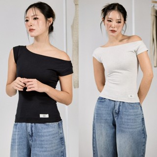 Roomry.n - Soft Glide Shoulder Tee เสื้อปาดไหล่