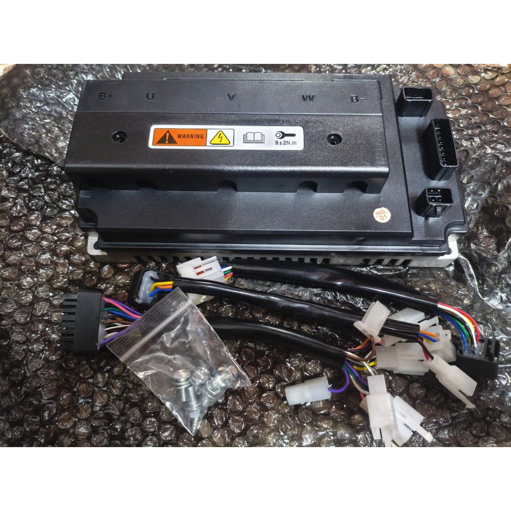 กล่องEm150s เหมือนใหม่ชื้อมายังไม่ได้ใส่