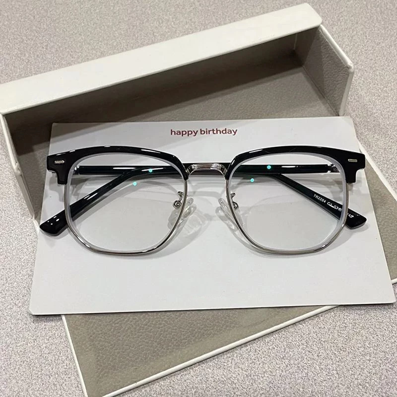 [จัดส่งในกทม]แว่นกรองแสง (สายตาสั้น-50ถึง-400) เลนส์BlueBlock กรองแสงสีฟ้าจากคอมมือถือ100% สำหรับผู้ชายผู้หญิง 109