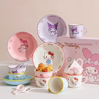 【ของแท้】Sanrio ซานริโอ ชุดภาชนะเซรามิก สำหรับ 1 คน ดีไซน์โดปามีน กล่องของขวัญสุดสวย ของขวัญวันหยุด ใช้ประจำ ส่งฟรี