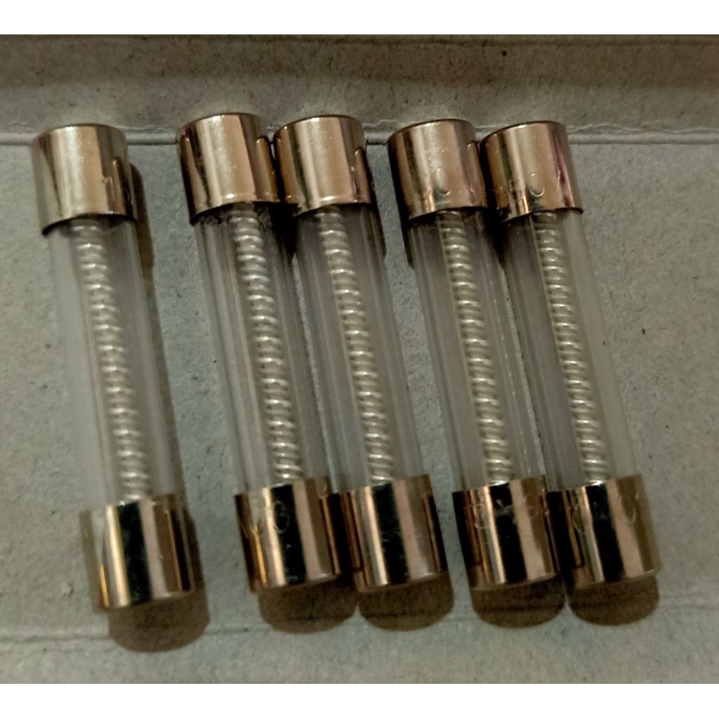 ลูกฟิวส์แก้ว6.3×32mm slow Blow 10A,16A,20A250VAC