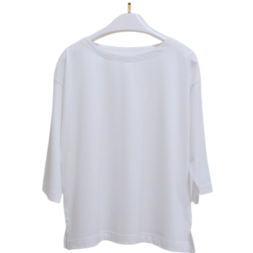 B021-เสื้อคอปาด-L อก 44" ยาว 23"