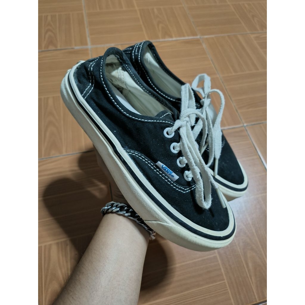 Vans Style44 สีดำ ไซร้ 35/22 มือสองของแท้