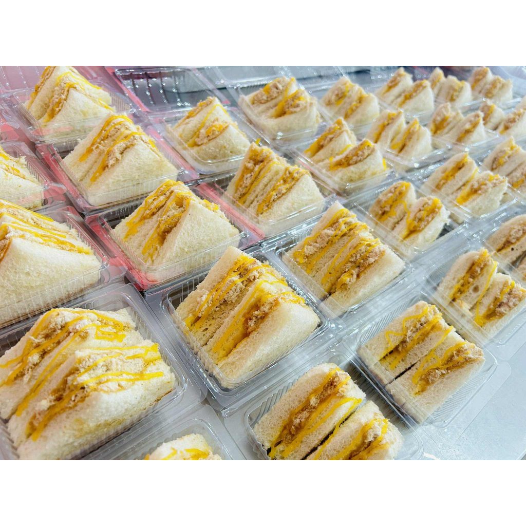 แซนวิชไก่หยอง น้ำสลัดโบราณ (ทำสดใหม่ทุกวัน ตามออเดอร์) ราคายกลัง20กล่อง