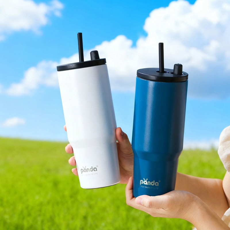 PANDA แก้วกาแฟ สแตนเลส แก้วเก็บความเย็น 750ML แก้วน้ำสแตนเลส316 พร้อมหลอด แก้วน้ำในรถยนต์ แก้วกาแฟ