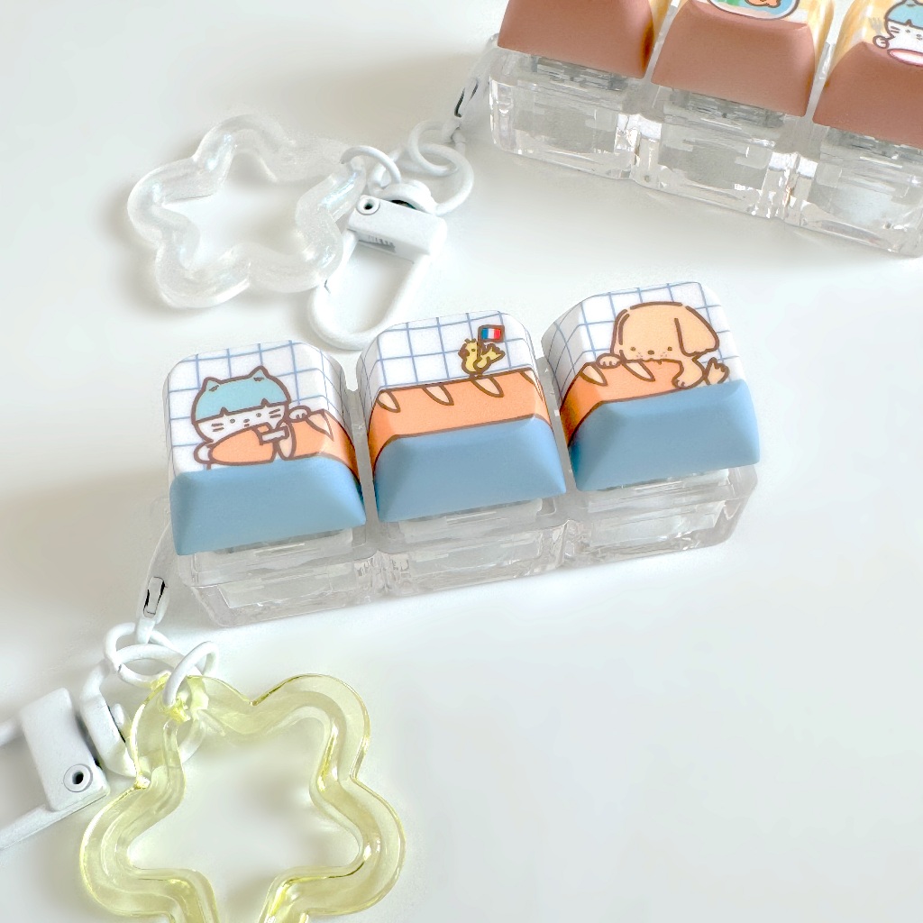 Baguette Bread Keycaps Keychain Fidget พวงกุญแจคีย์แคปน่ารัก ลายน้องหมาน้องแมว ลายขนมปัง | Jormation