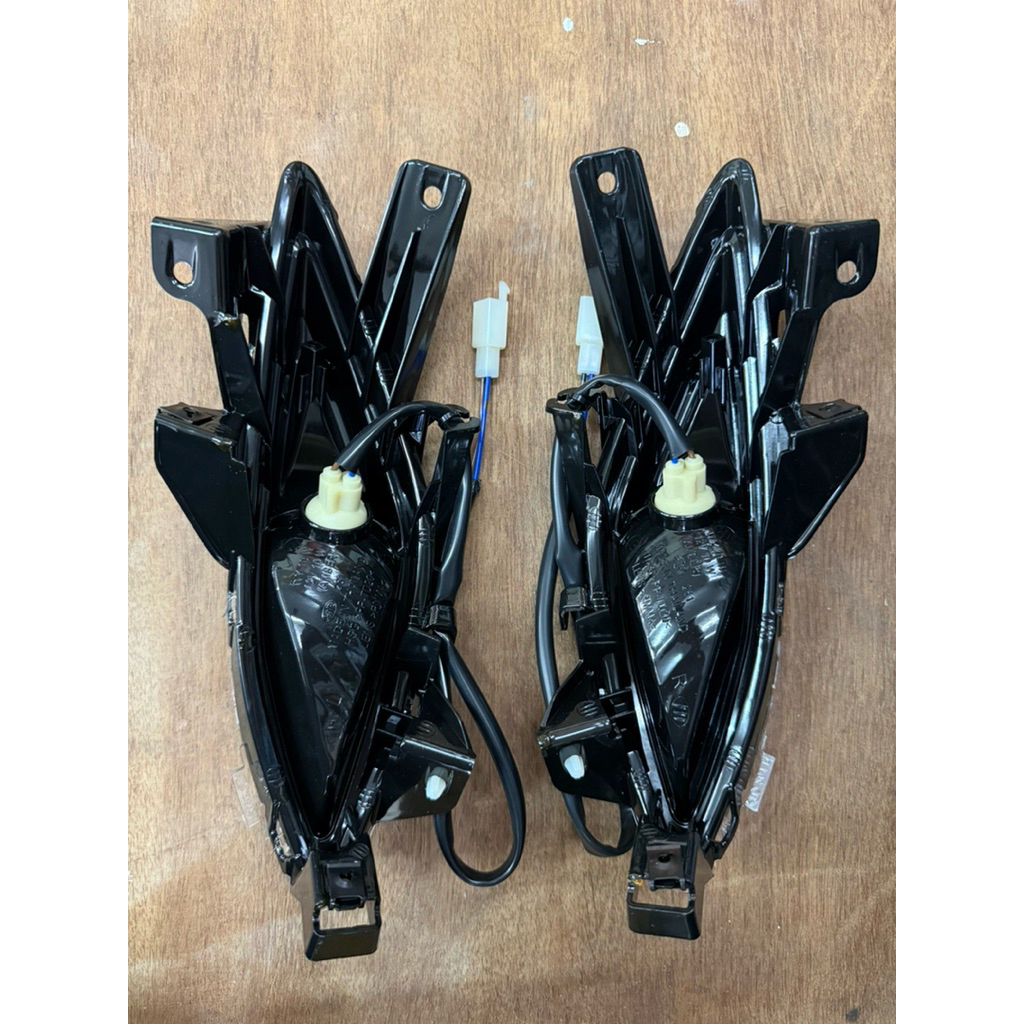 ไฟเลี้ยวหลัง GRAND FILANO ปี 2018-2022 รุ่น HYBRID แกรนฟีลาโน่ รุ่นไฮบริด พร้อมขั้วไฟ ขวา-ซ้าย สามารถซื้อแยกได้ - รูปที่ 2