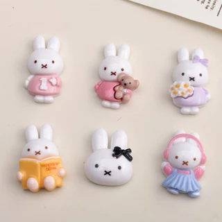 ร้านไทย 🐰🎧 ตัวติดรองเท้าลายน้องมิฟฟี่ เซ็ต 6 ชิ้น (n.55)