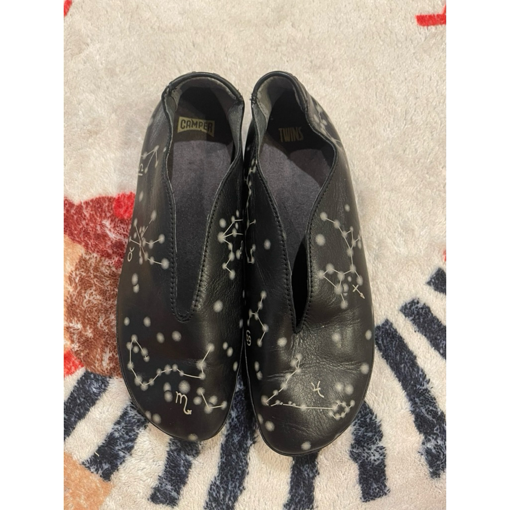 รองเท้าลำลอง Camper มือสองของแท้