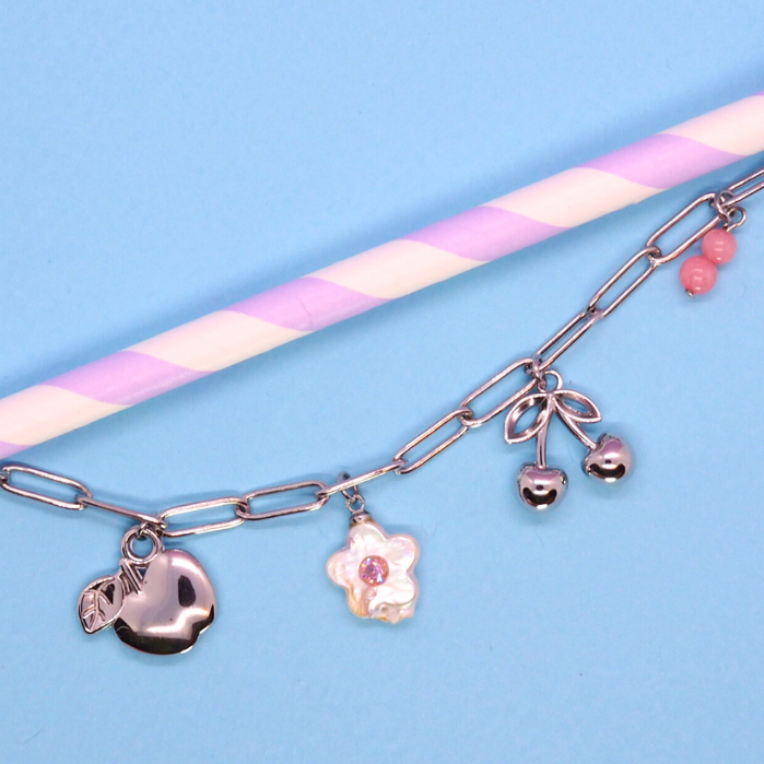 just gleam things - Bloom & Garden Chain Bracelets สร้อยข้อมือสแตนเลส มุกน้ำจืดทรงดอกไม้