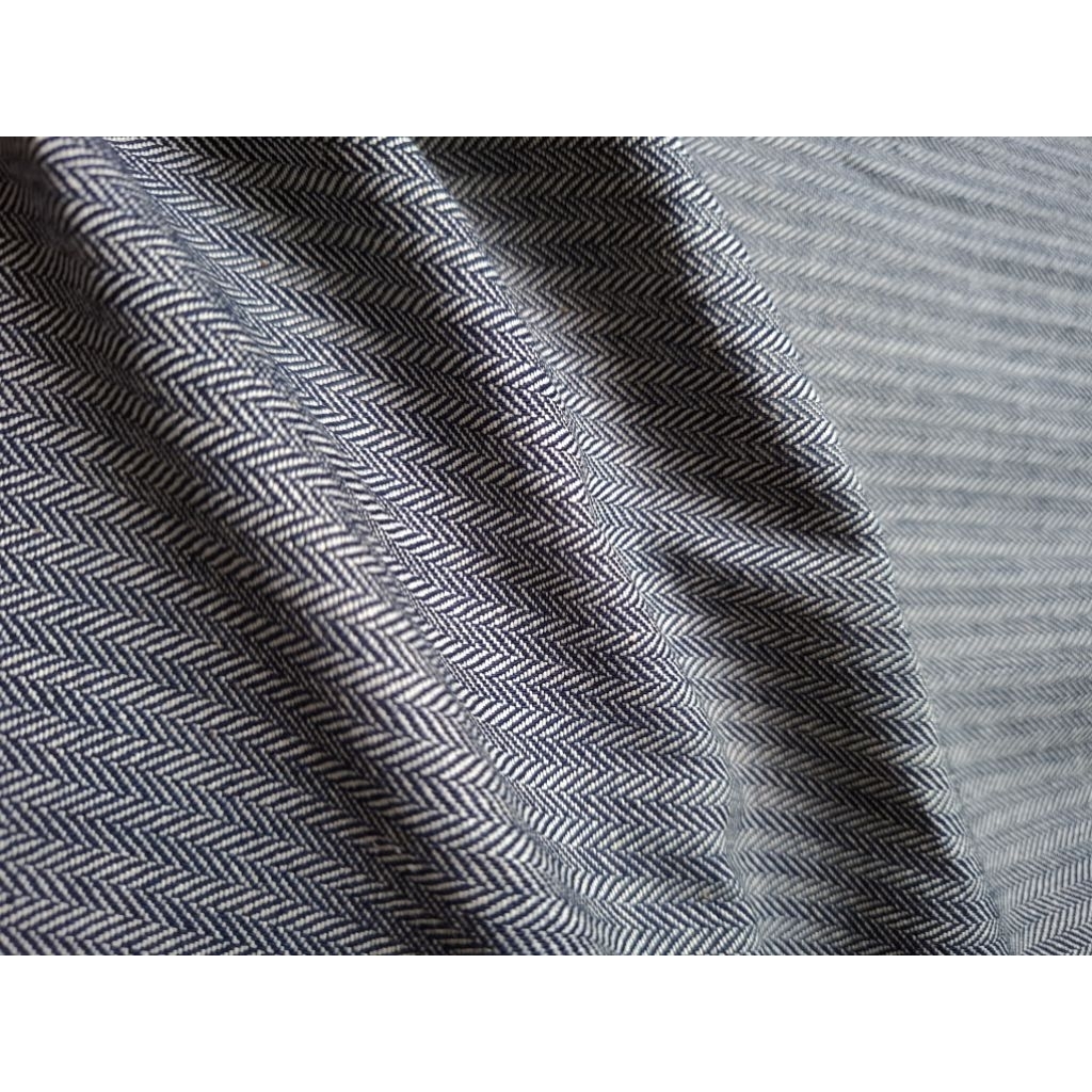 ผ้ายีนส์แท้ เกรดพรีเมี่ยม ผ้าหลา หนา12ออนซ์ ทอลายริ้ว ลายลูกศร (90*150เซน)