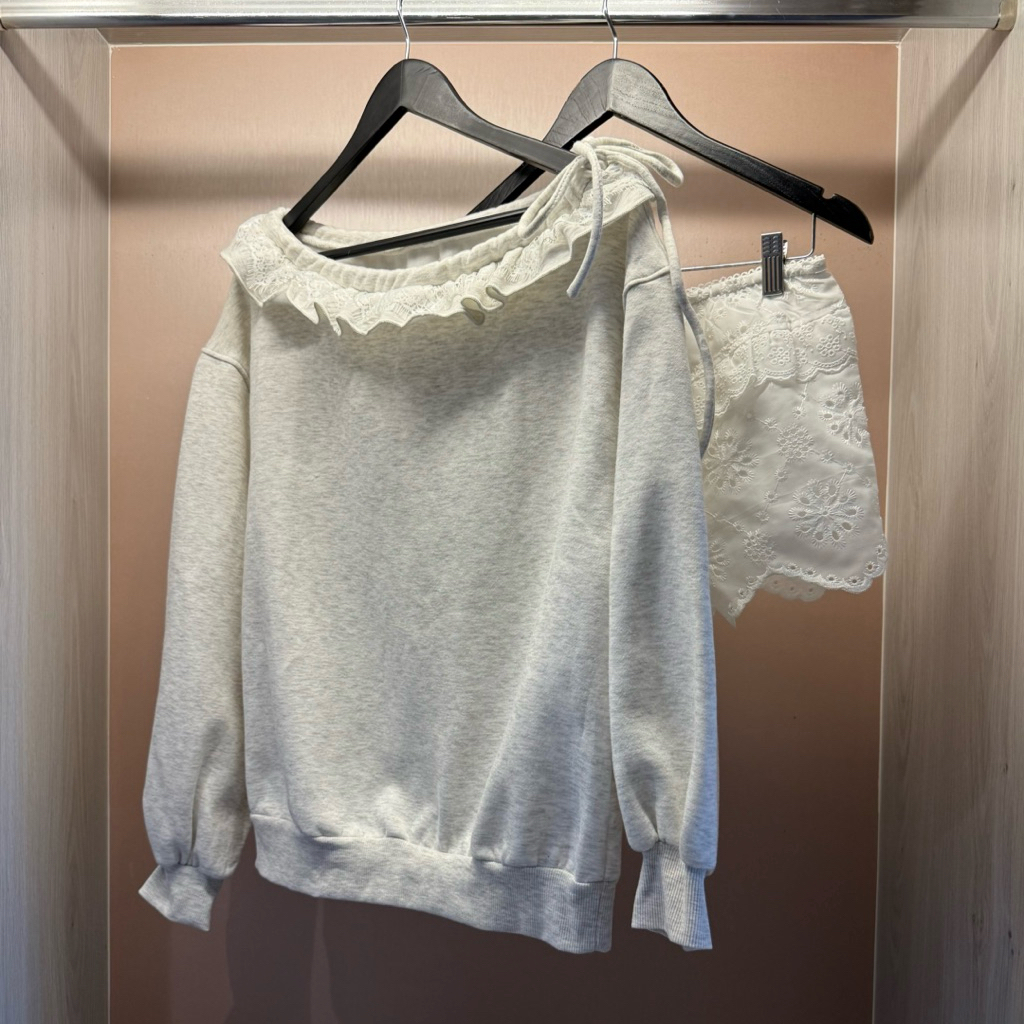 Reverie Diara Sweater (พร้อมส่ง)