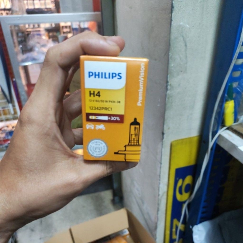 หลอดไฟหน้ารถยนต์ หลอดไฟหน้า PHILIPS H4 +30% 12V 60/55W