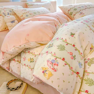 Y.B dream shopครบเซ็ตลายดอกไม้ราคา299 บาทผ้านวมขนาด5.5ฟุต1ชิ้นผ้าปูที่นอน1ชิ้นปลอกหมอนข้าง2ชิ้นปลอกหมอนหนุน2ชิ้น