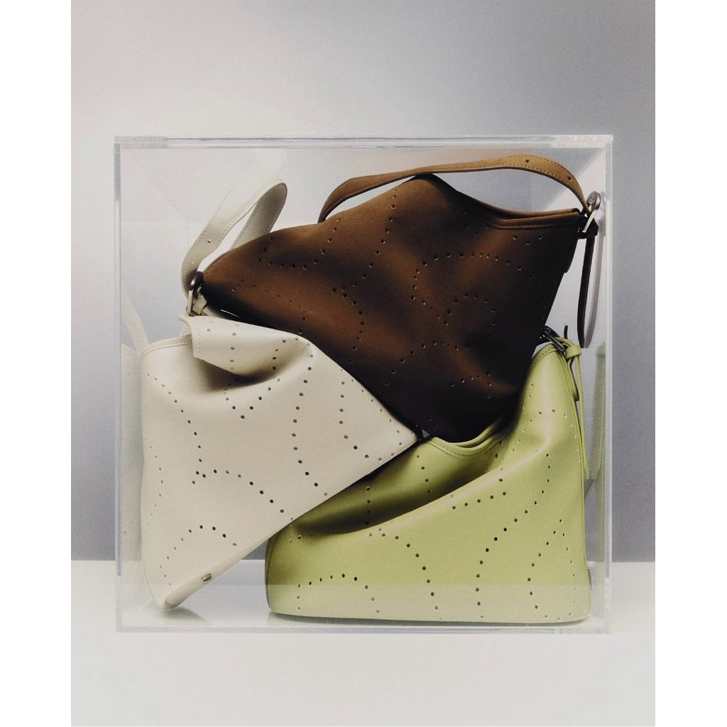 Rally Loop bag ของแท้100%❗️เก็บโค้ดshopeeก่อนกดลดสูงสุด25%