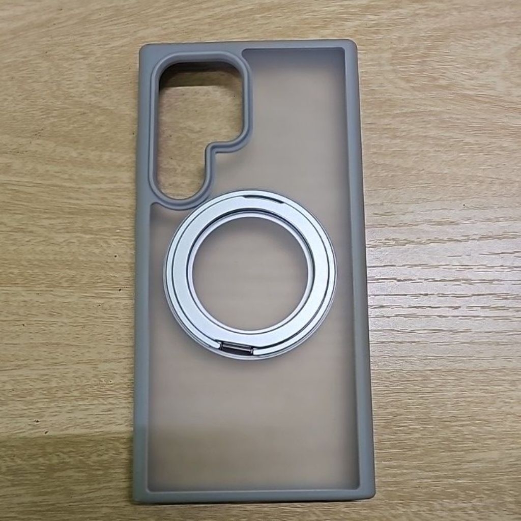 (มือสอง) เคส Samsung S24 Ultra ยี่ห้อ Fenix