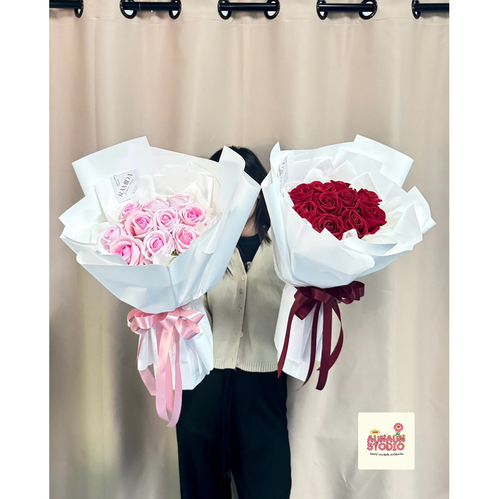 ช่อดอกกุหลาบกำมะหยี่ 10 ดอก สวยพรีเมี่ยม เสมือนจริง พร้อมส่ง