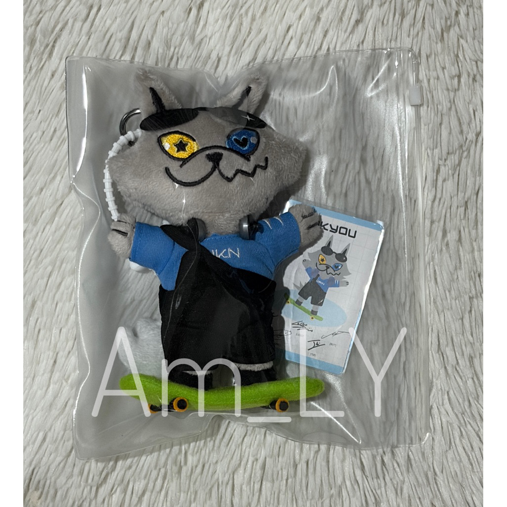 LYKN Dall Keychain ตุ๊กตา LYKYOU ver.2